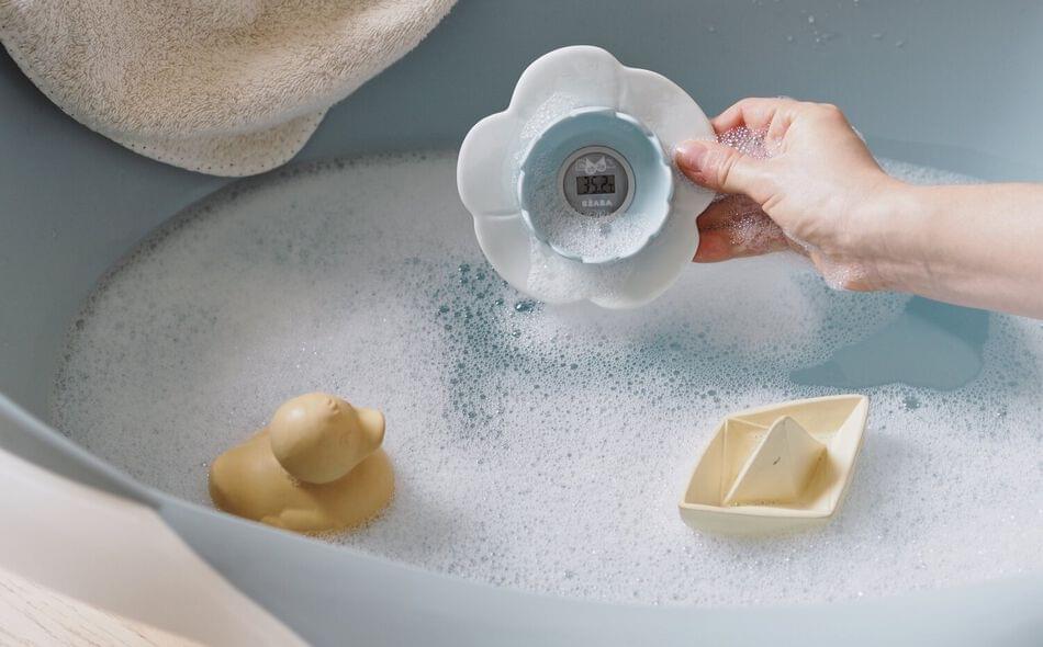 بيابا مقياس حرارة للاستحمام متعدد الوظائف لوتس