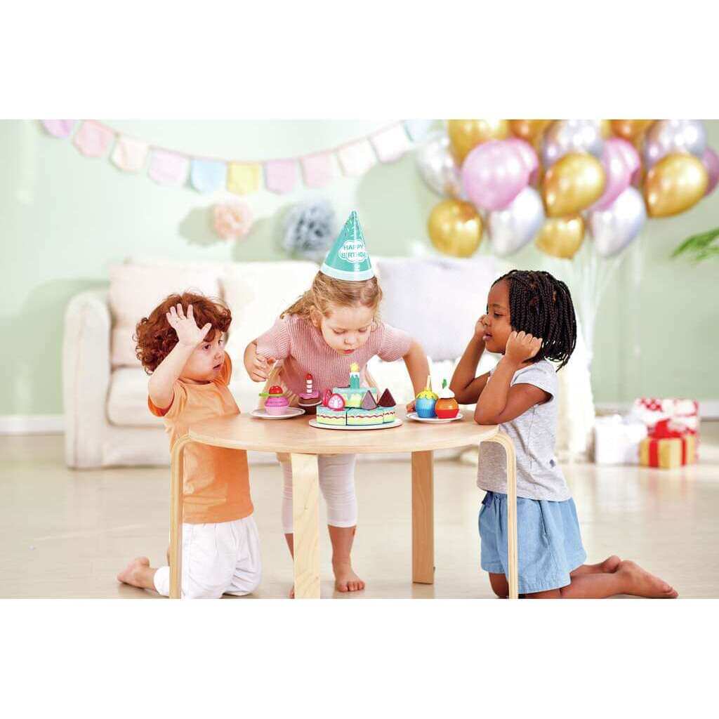 Hape Interactive Happy Birthday Cake