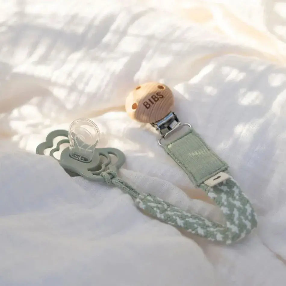مشبك لهاية بيبز (Sage/Ivory)