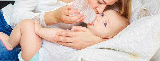 breast feeding and formula feeding