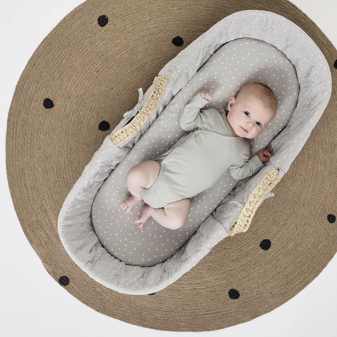 The Little Green Sheep Natural Quilted Moses Basket + Mattress - Dove Rice