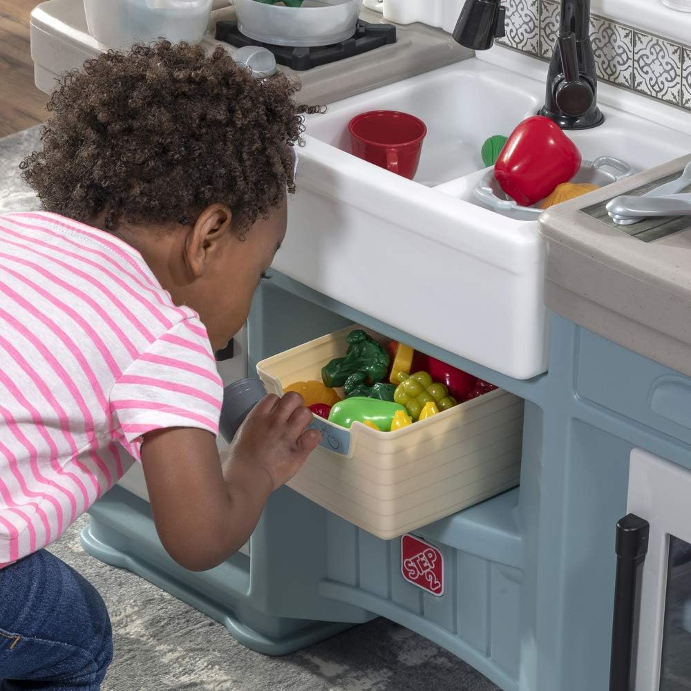 Step2 - Timeless Trends Kids Kitchen Playset - Blue & White - 21 Pieces.