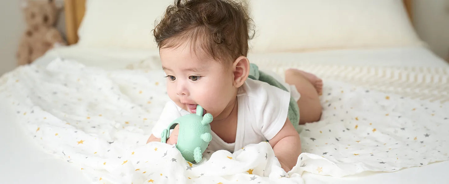 طقم الطفل النخبوي المتكامل من Momcozy