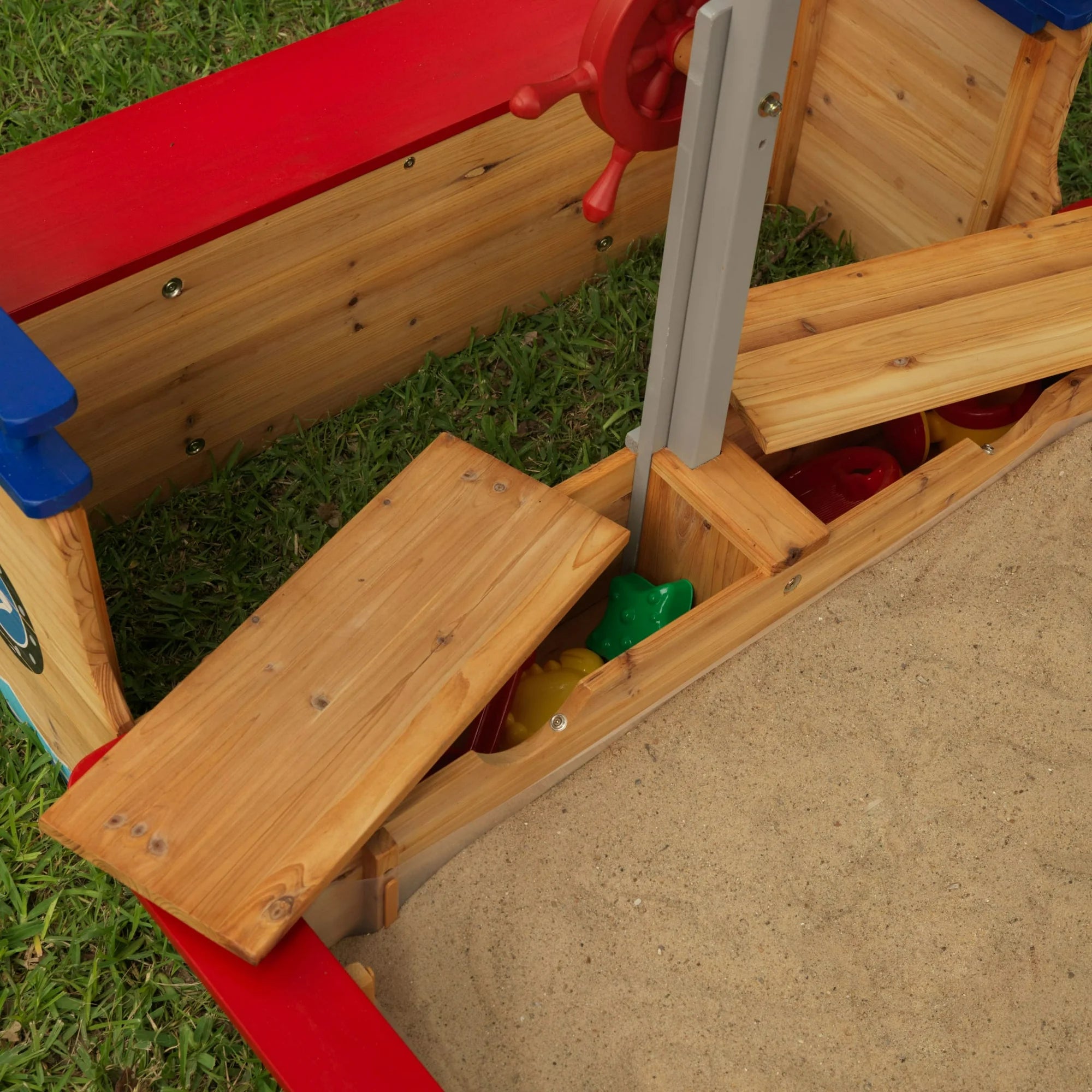 Kidkraft Pirate Sandboat