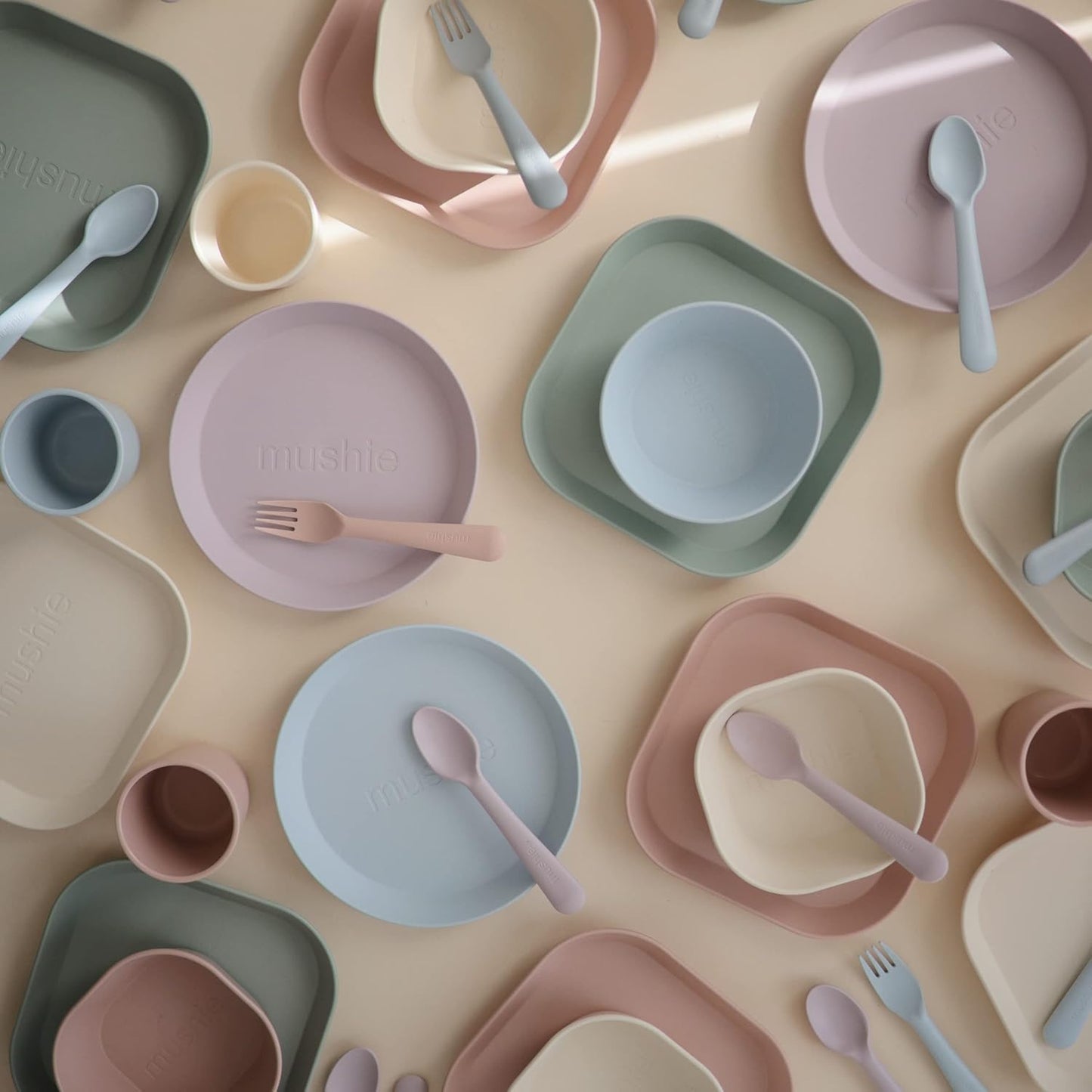 Mushie Dinner Plate Round (Powder Blue).
