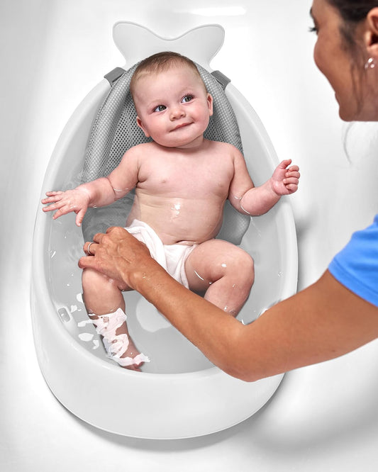 حوض استحمام موبي من سكيب هوب - حوض بحمالة ذكية بثلاث مراحل، موبي، أبيض