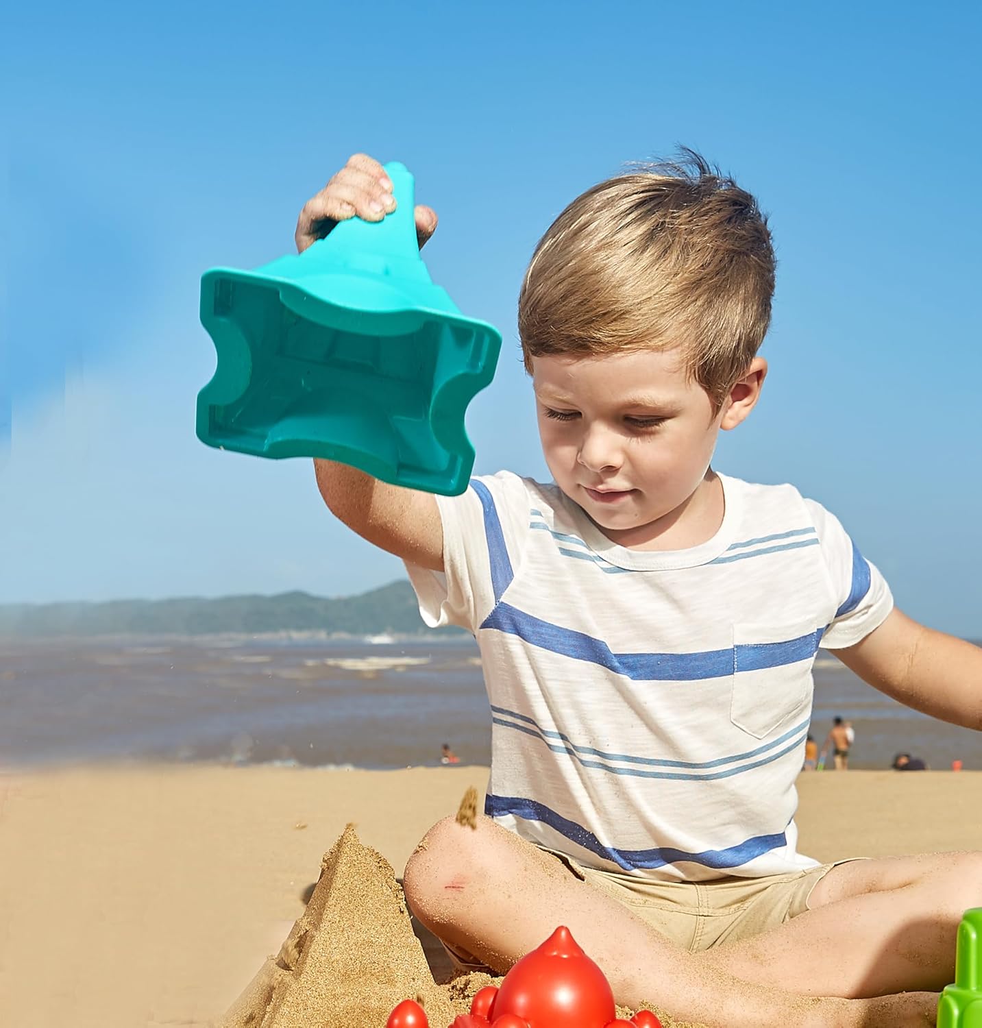 Hape Beach Toy Eiffel Tower Sand Shaper Mold Sand and Beach Toys (Blue)