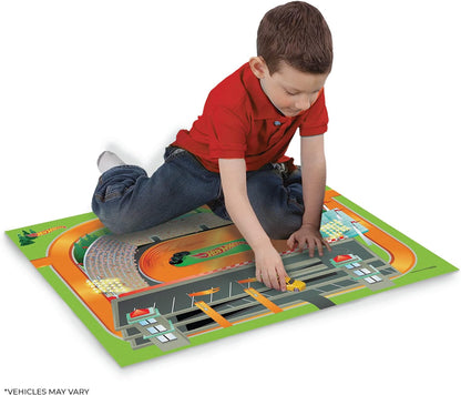 Hot Wheels - Felt Imaginmat Mega Racing Playmat with Toy Car & Stickers