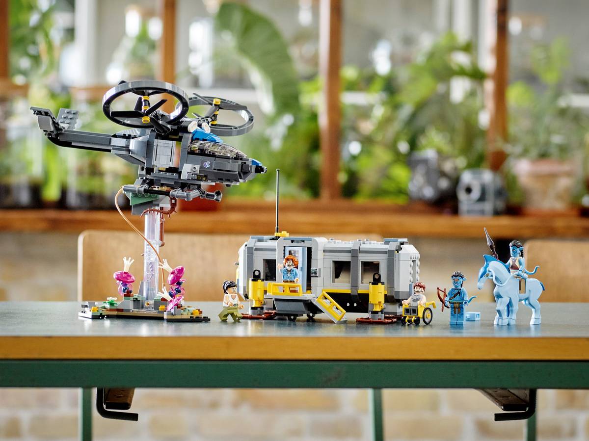 LEGO - Avatar Floating Mountains: Site 26 & RDA Samson - 887 Pieces
