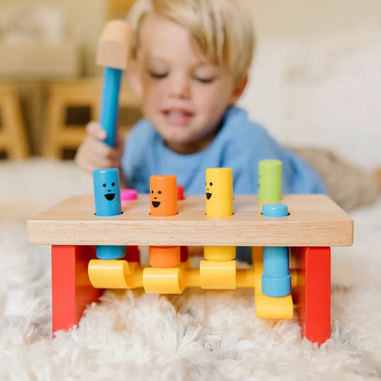 لعبة مقعد ومطرقة ديلوكس من Melissa & Doug