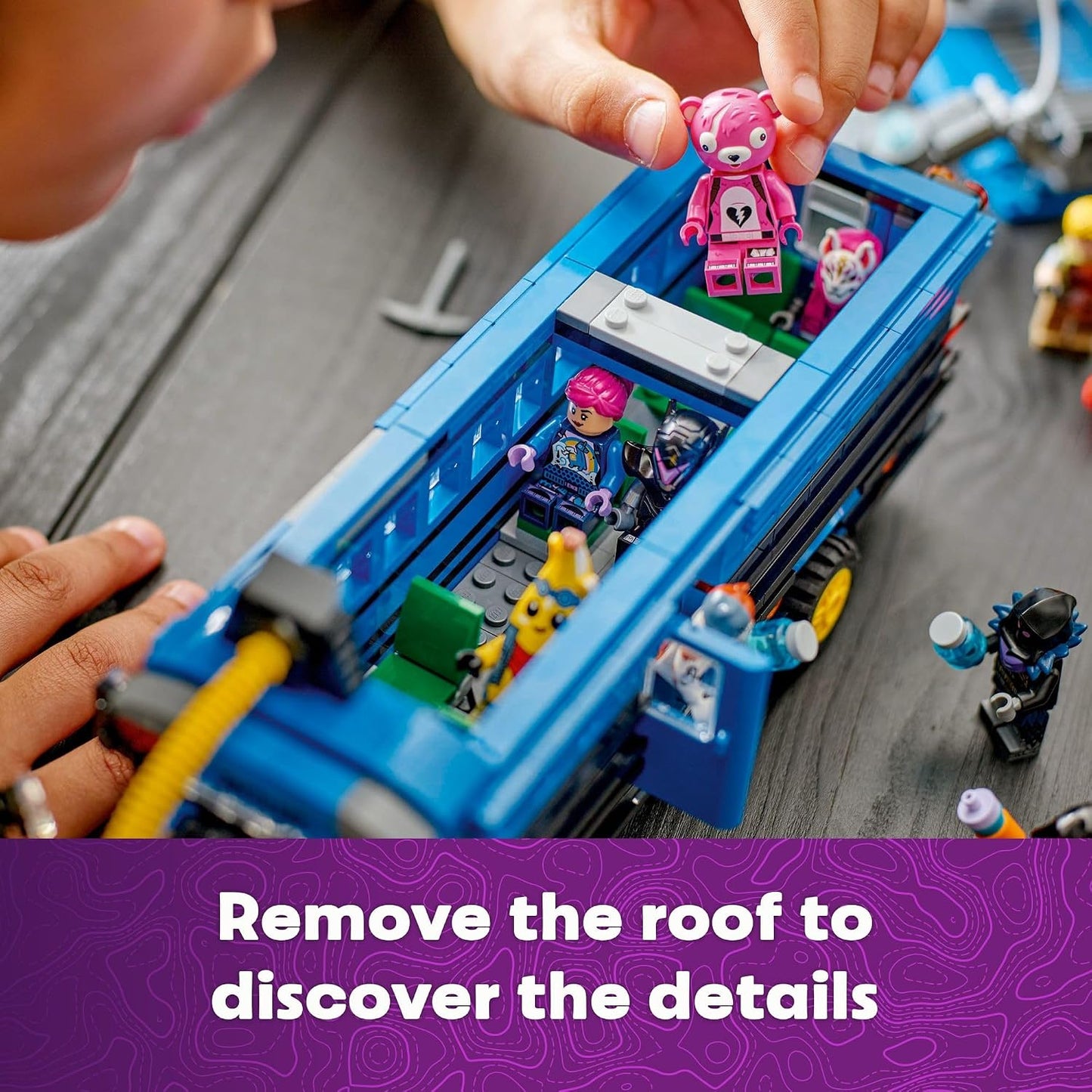 LEGO Fortnite Battle Bus – 954 Pcs