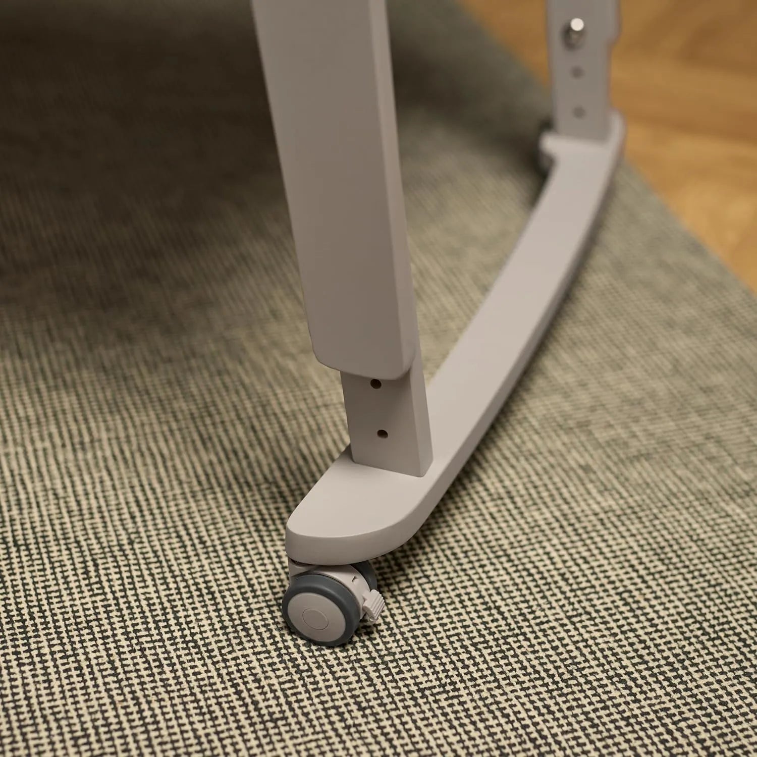 SnuzPod Studio Bedside Crib