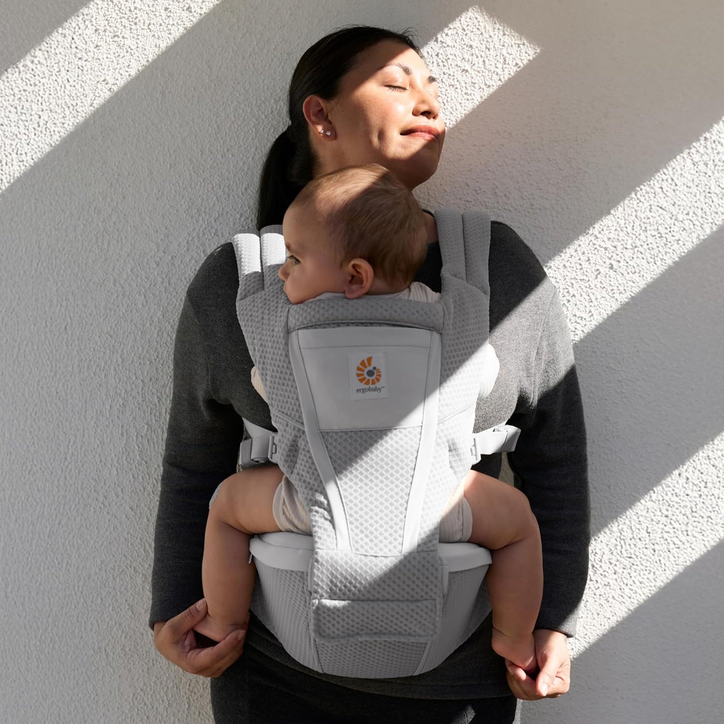 مقعد الورك ألتا من Ergobaby