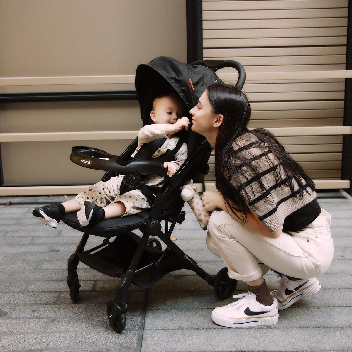 Mompush Lithe V2 Lightweight Travel Stroller (Black)