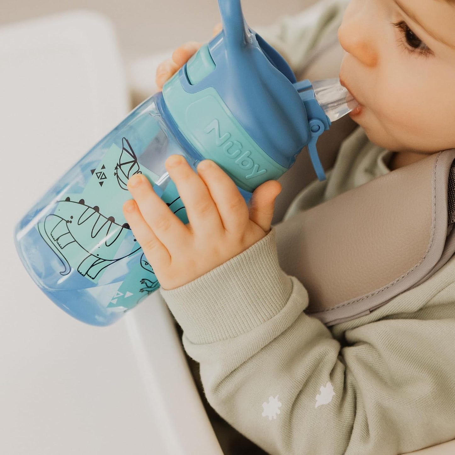 أكواب Nuby Incredible Gulp (ديناصورات) - عبوة من قطعتين
