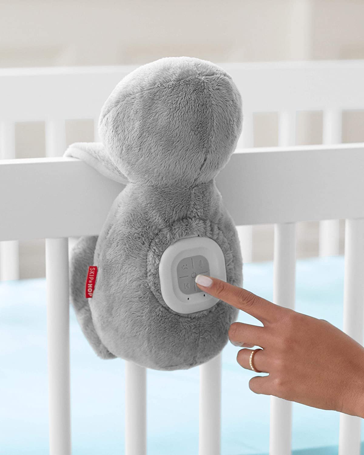 Skip Hop Cry-Activated Baby Soother, Sloth.