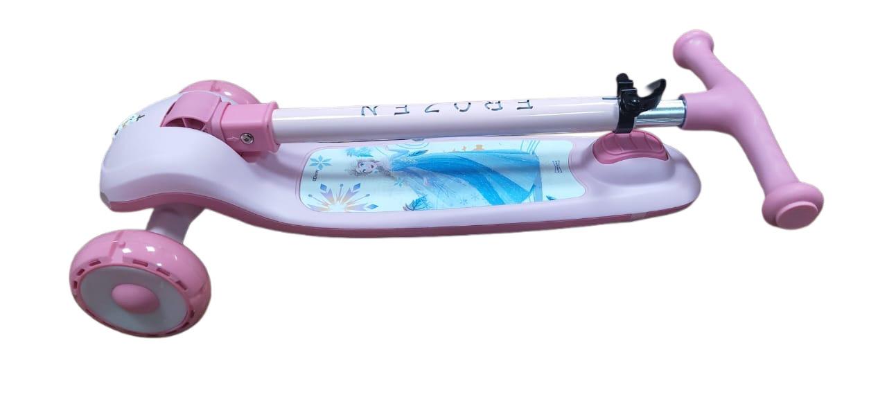 Disney Frozen 3 Wheel Scooter With Single Lights