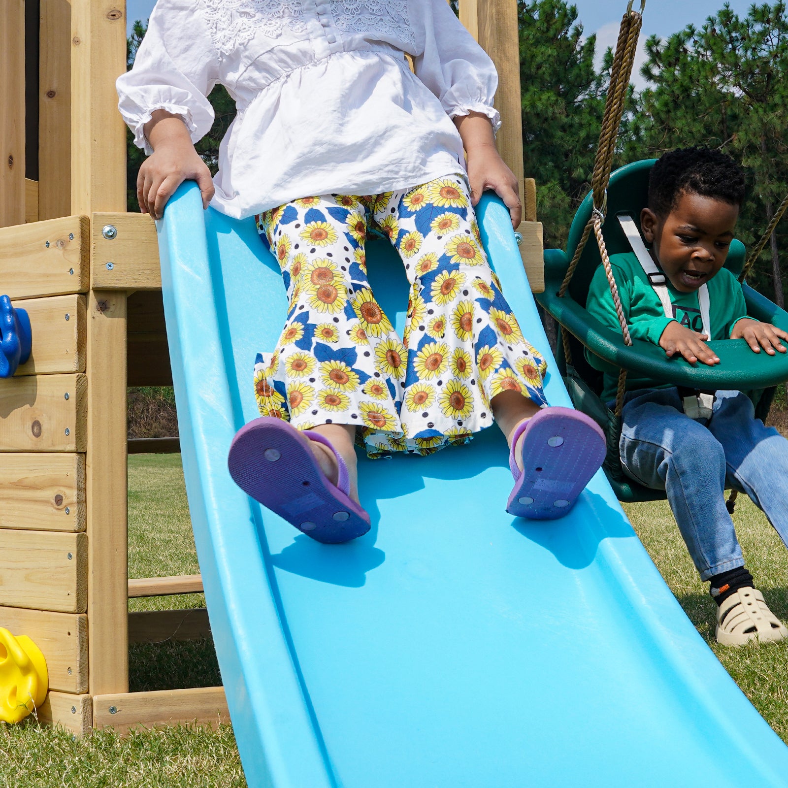 Dynamic Sports Arabian Fox Wooden Swing Set