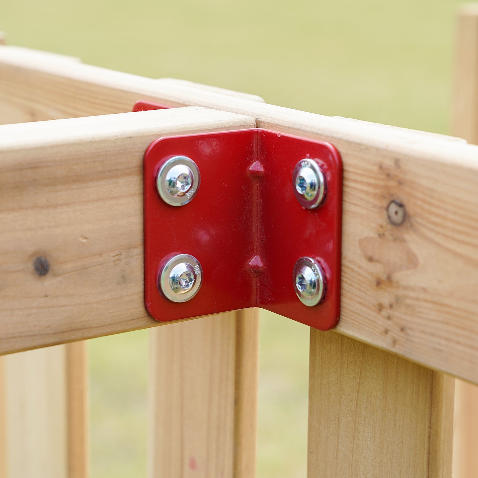 Dynamic Sports Arabian Fox Wooden Swing Set