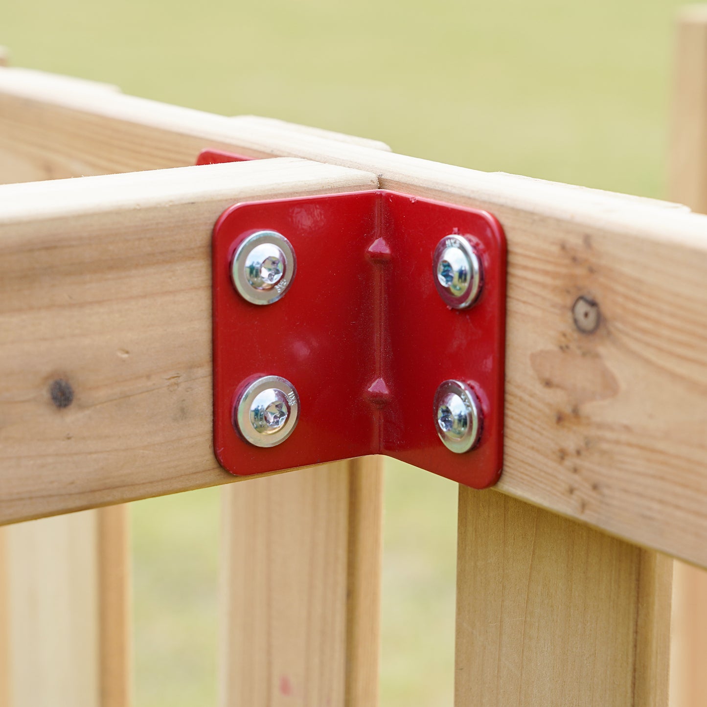Dynamic Sports Arabian Fox Wooden Swing Set