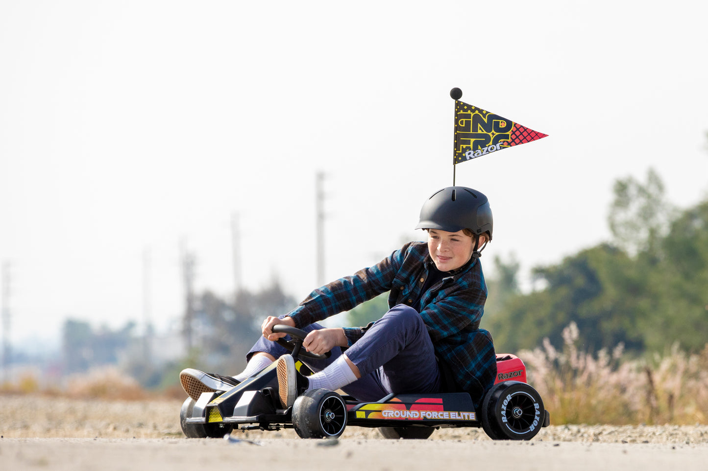 Razor Ground Force Elite (أسود/أحمر، 22.5 كم/س)