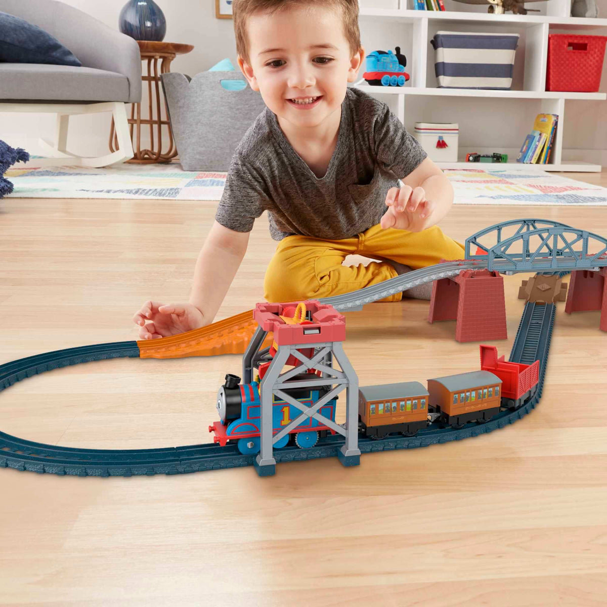 Thomas & Friends 3-in-1 Package Pickup Playset