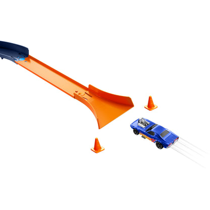 Hot Wheels RC Speed Challenge Track Set with 1:64 Scale RC Car – 30+ Pieces