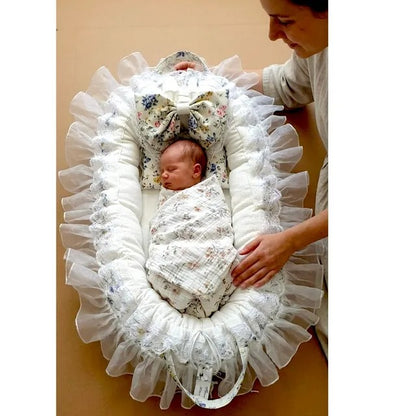 Kinder Valley Signature Baby Carry Nest (White)