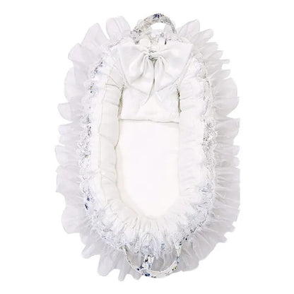 Kinder Valley Signature Baby Carry Nest (White)