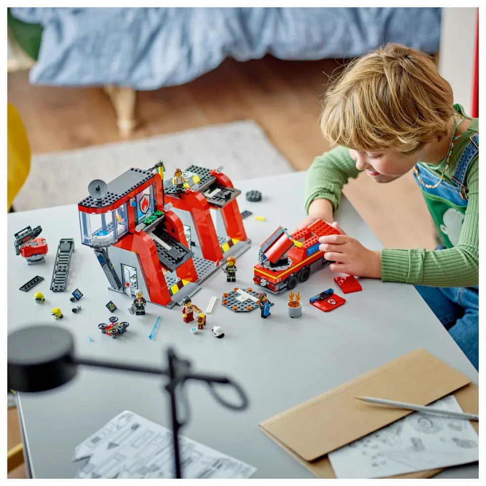LEGO - City Fire Station With Fire Truck Building Playset - 843 Pieces