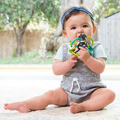 Infantino Shake & Teethe Flexible Rattle Ball.