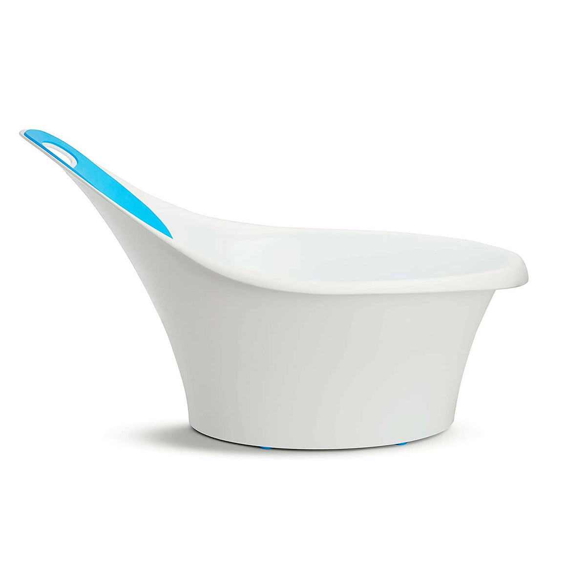 Munchkin Sit and Soak BathTub White Qatar Moms - Main Image