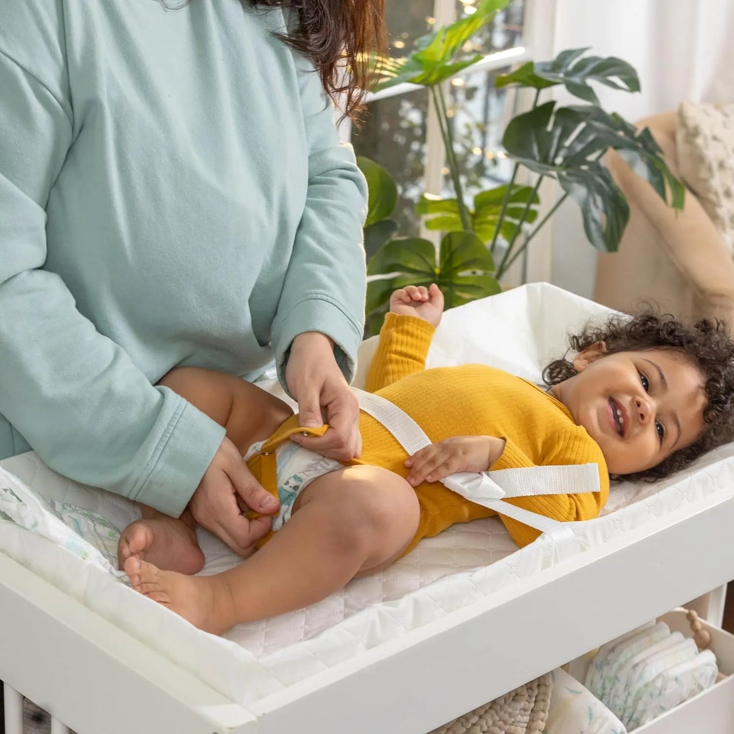 Summer Infant 4-Sided Changing Pad | 0 - 24 Months - White
