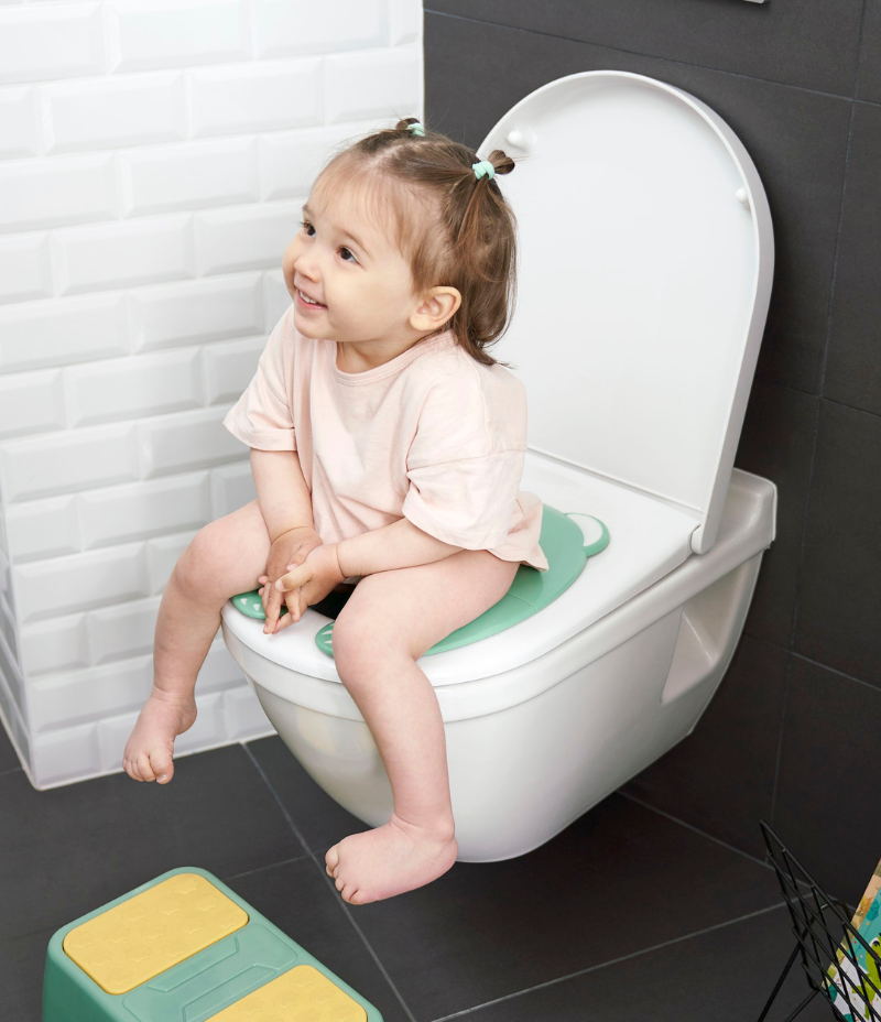 Foldable Toilet reducer by Badabulle.