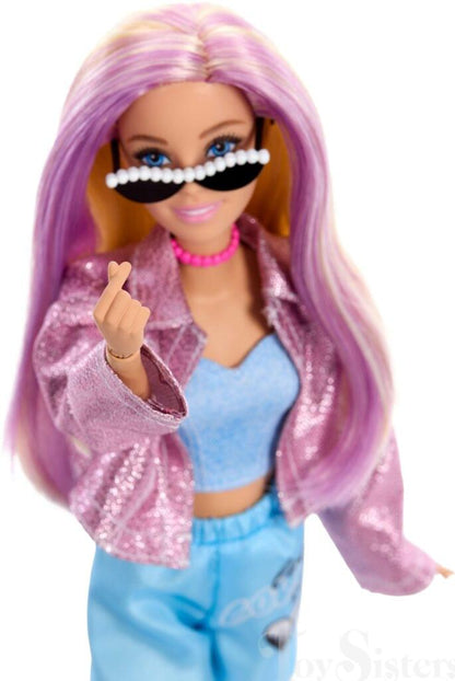 Barbie Deluxe Style Fashion Build-Up Doll – 4 Fashions & Accessories