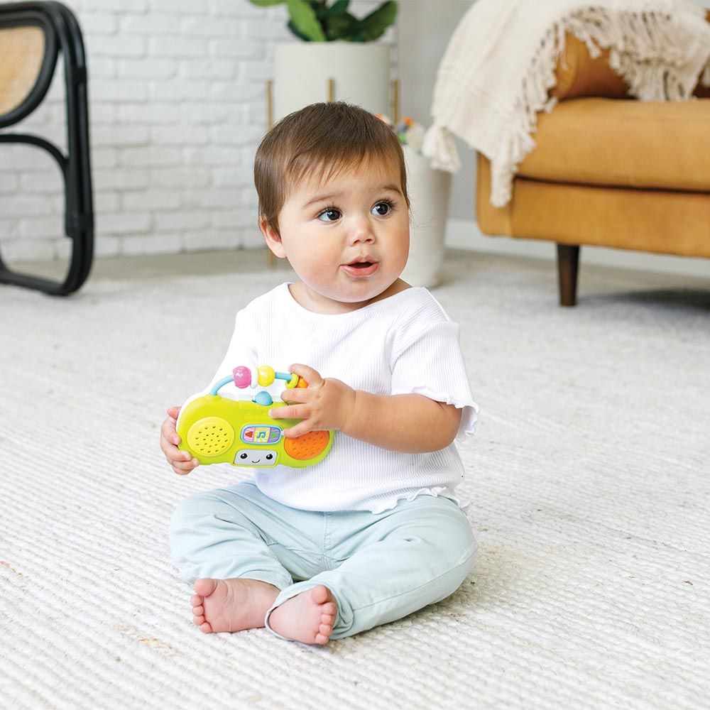 Infantino Music & Light Pretend Mini Boombox