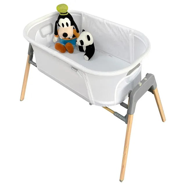 Teknum 3-in-1 Baby Cradle Bassinet With Mosquito Net – White.