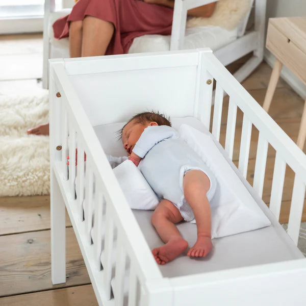 دومو أساسيات وضعية جانبية لنوم الطفل