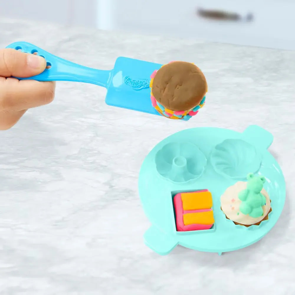Hasbro Play Doh Kitchen Creations Magical Mixer Playset, Toy Mixer with Play Kitchen Accessories