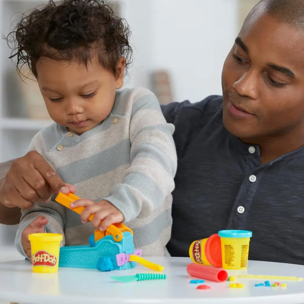 Hasbro Play Doh Fun Factory Starter Set