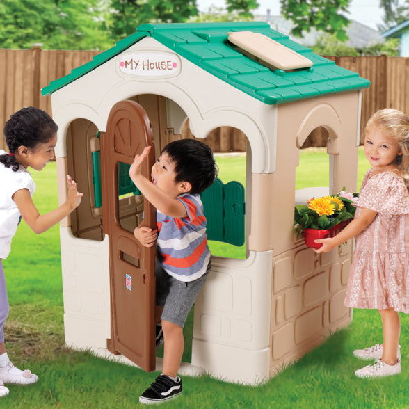Grow N Up 2 In 1 Pet Center & Playhouse