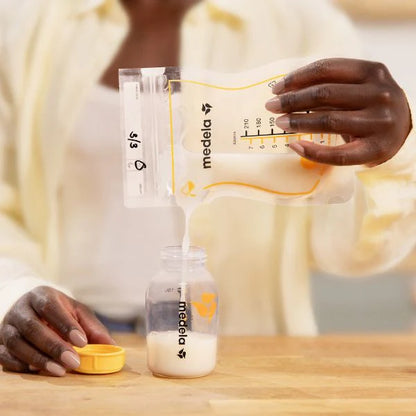 ميديلا أكياس سهلة الصب لحفظ حليب الأم - 210ml (25 قطعة)