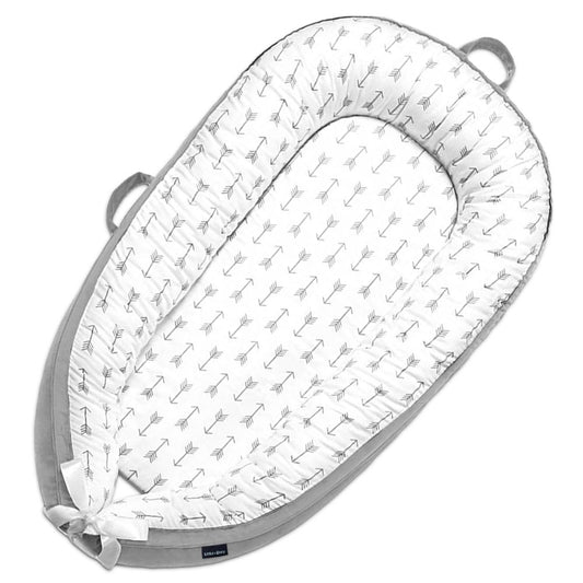 Little Story Soft Breathable Fiberfill Newborn Lounger Bed