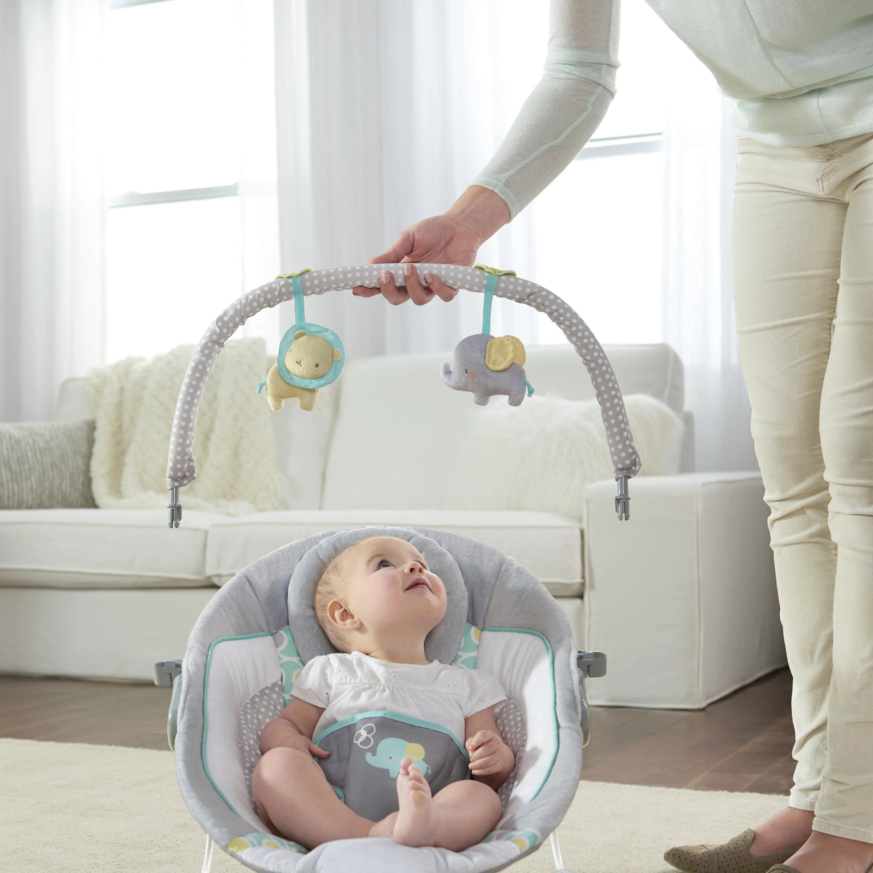 Ingenuity Soothing Bouncer (Morrison)