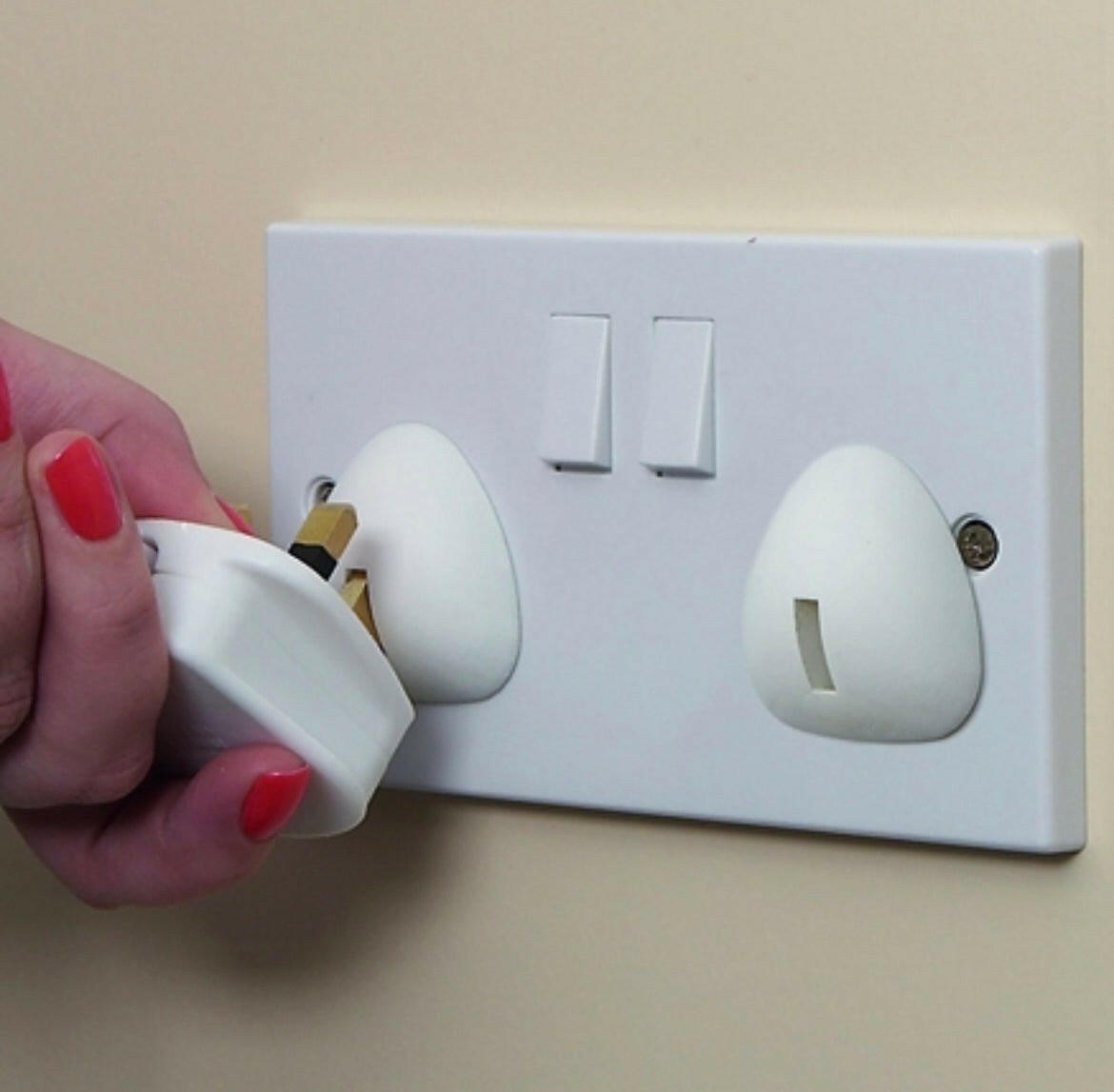 Socket Covers /UK 3 Pin- 6 pcs.
